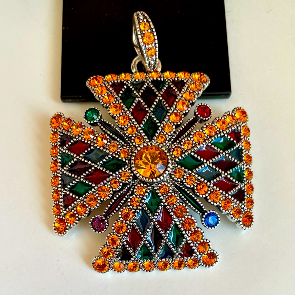 Vintage Joan Rivers Classics Collection Maltese Cross Pendant Silver Plated Nos